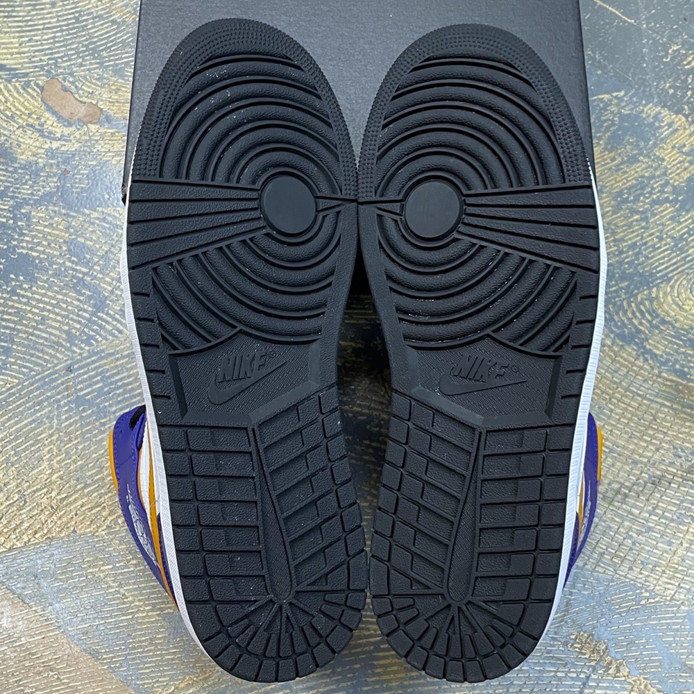 Nike Air Jordan 1 Mid Lakers DQ8426-517 10 Los Angeles Dark Concord Taxi - Picture 7 of 11